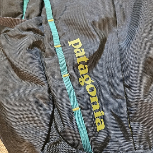 Patagonia nwot Navy Blue Backpack - Picture 4 of 9